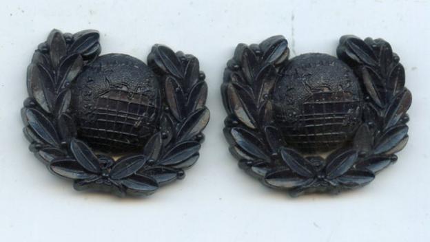 Royal Marines WW2 Bakelite Collar Badges