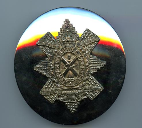 The Black Watch Royal Highland Regiment of Canada Pipers Plaid Brooch