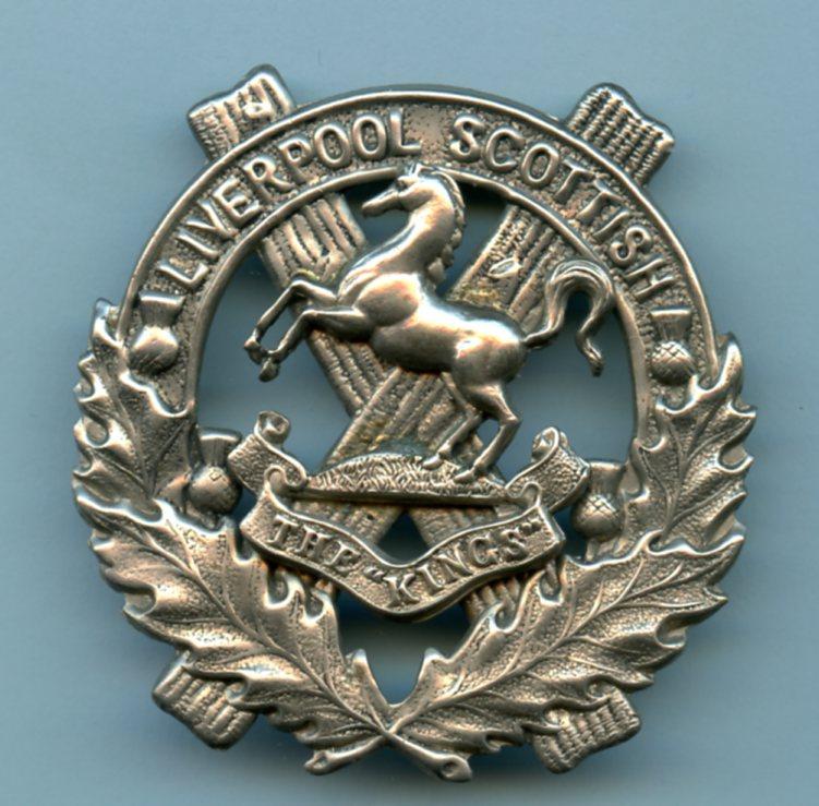 10th Scottish Battalion  Liverpool Regiment  White Metal Cap Badge