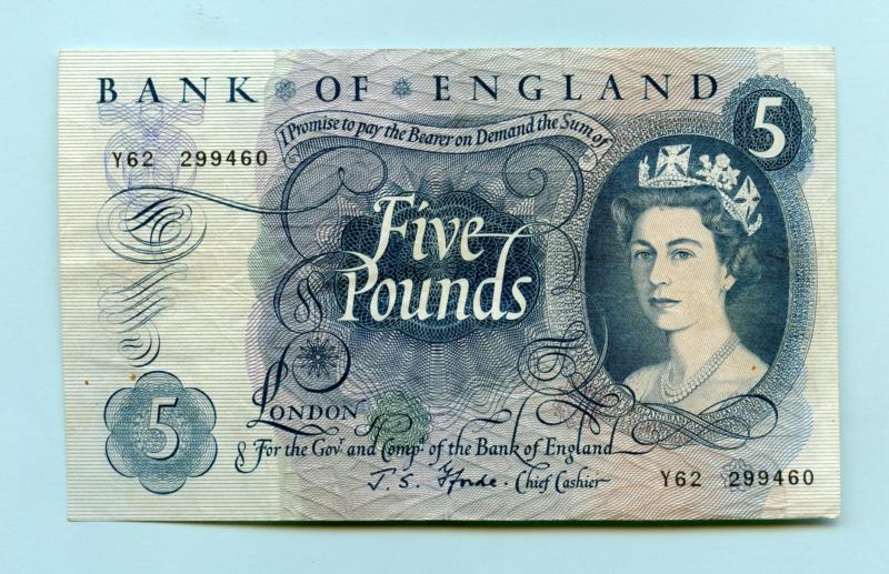 Bank of England  £5 Five Pounds Note January 1967