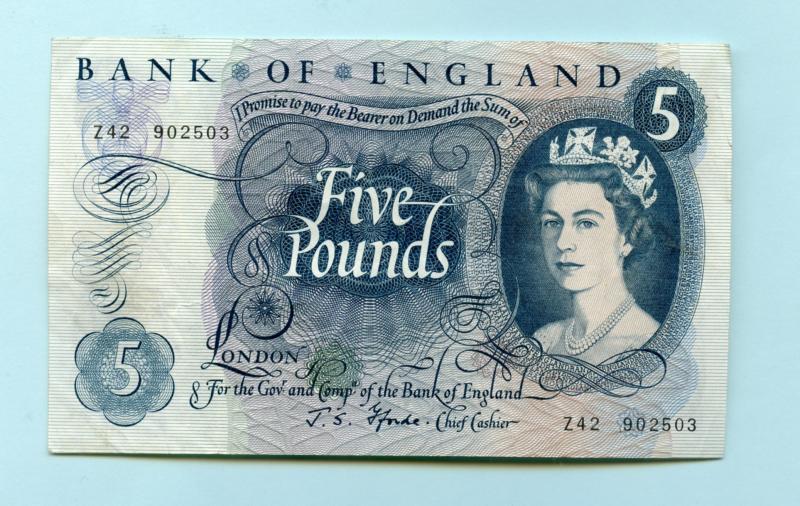 Bank of England  £5 Five Pounds Note January 1967