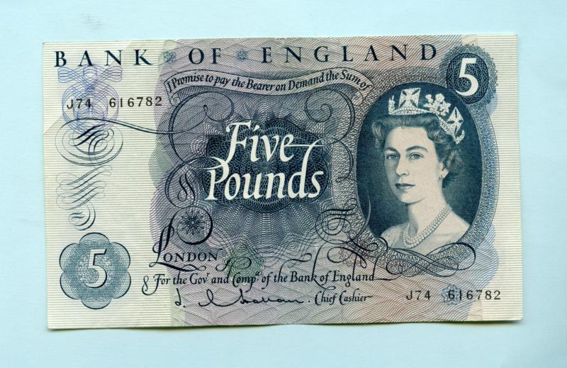 Bank of England  £5 Five Pounds Note  February 1963
