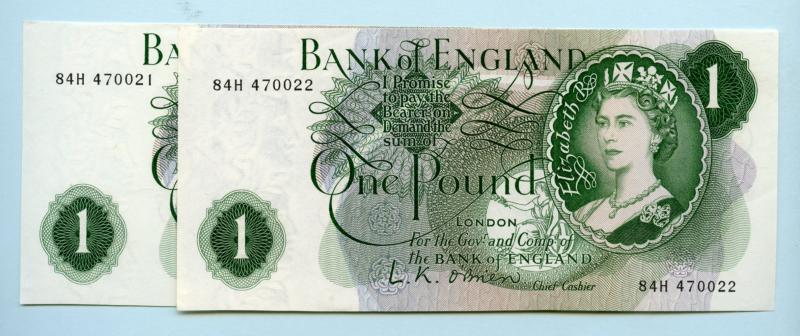 Pair of Consecutive  Uncirculated Bank of England  £1 One Pound Notes  March 1960 Prefix 84H