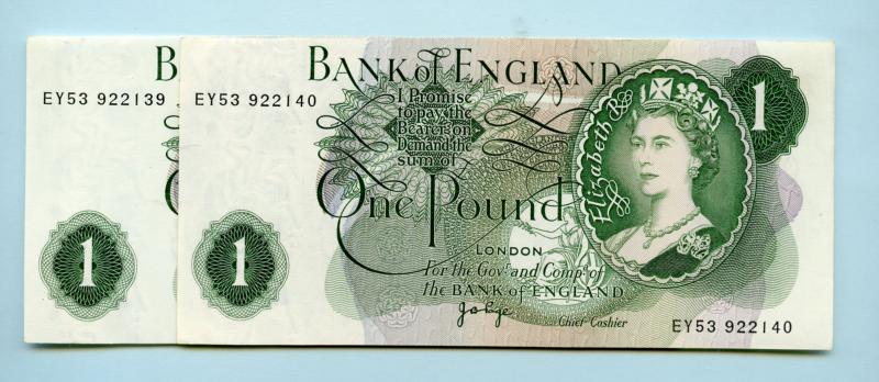 Pair of Consecutive  Bank of England  £1 One Pound Notes  1970- Prefix EY53