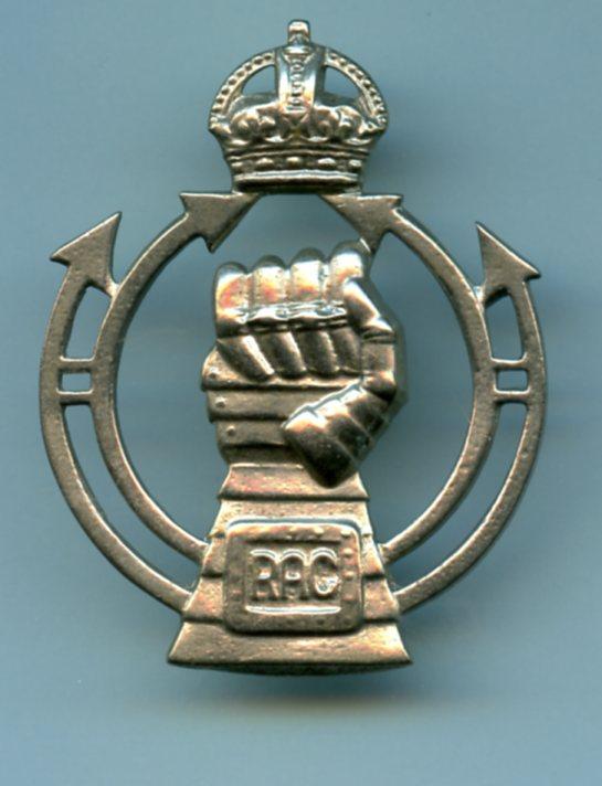 Royal Armoured Corps  Cap Badge 1942-52