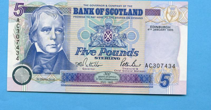Bank of Scotland  £5 Five  Pounds Note Dated  4th January 1995
