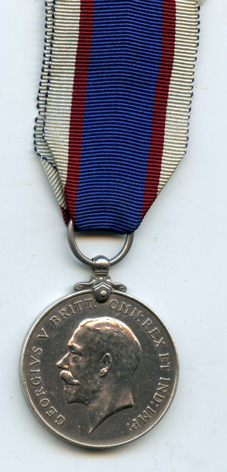 Royal Fleet Reserve Long Service Medal To Stoker Albert Taylor, Royal Fleet Reserve ( From Goole)