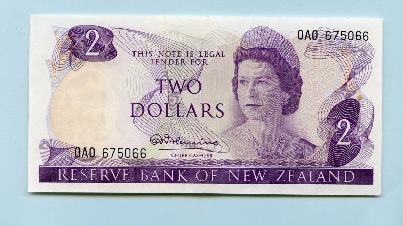 New Zealand 1967 Two Dollar $2 Banknote