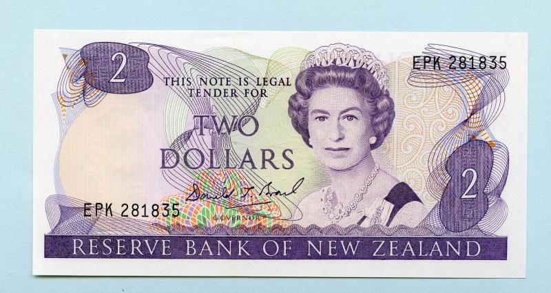 New Zealand 1990  Two Dollar $2 Banknote