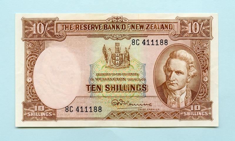 New Zealand 1960  Ten Shillings Banknote