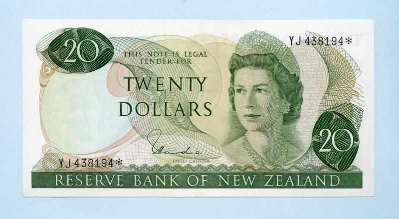 New Zealand Uncirculated Twenty Dollars $20 Banknote 1967-77 Replacement Star YJ Prefix