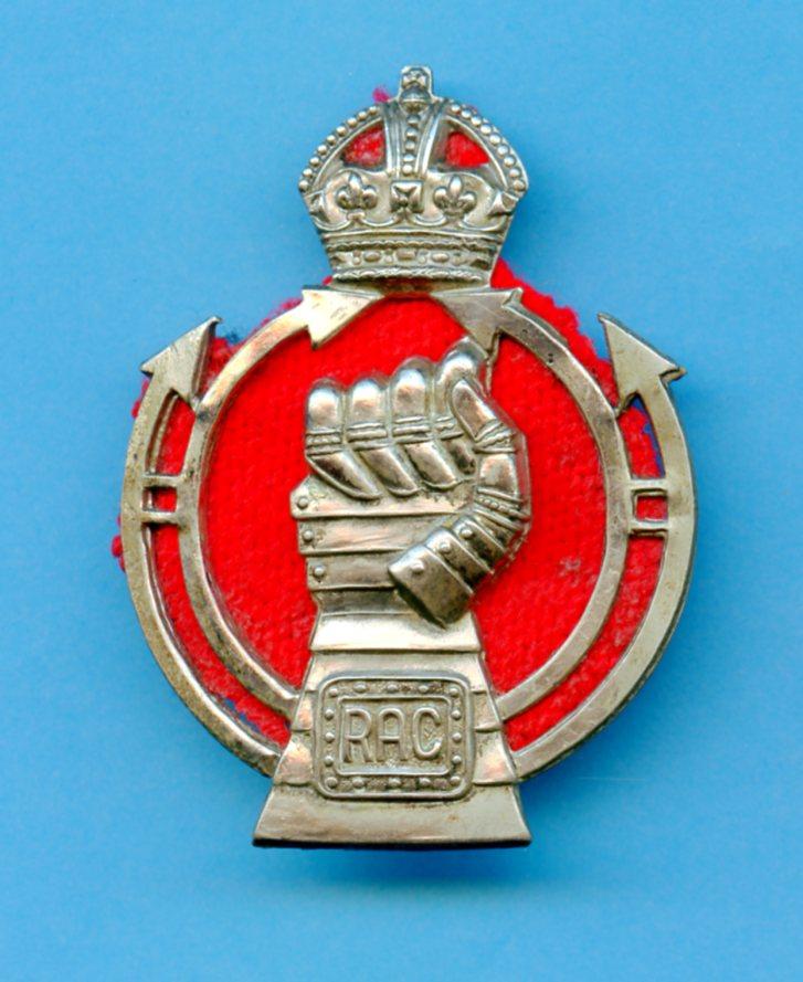Royal Armoured Corps Cap Badge 1942-52