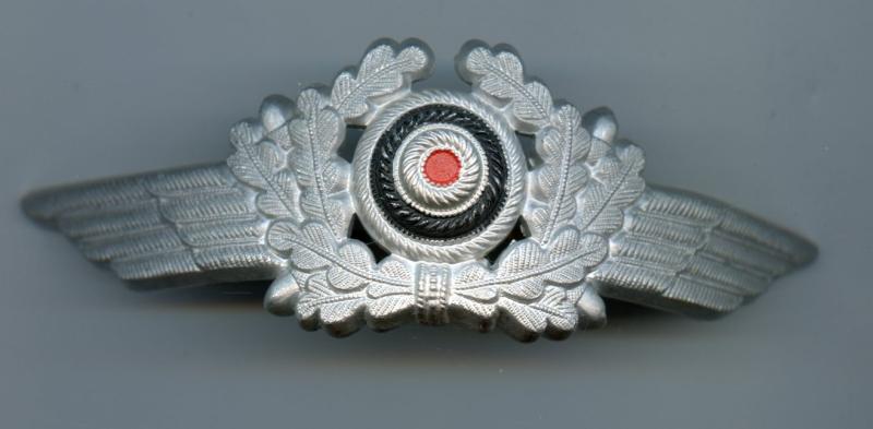 WW2 German Luftwaffe Cap Badge