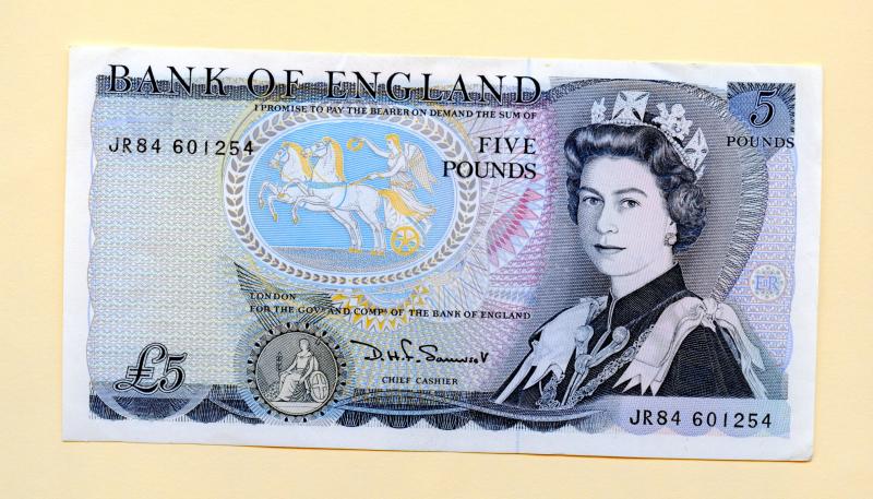 Bank of England  £5 Five Pounds Notes  Date  June 1980  Signatory  D H F Somerset Serials JR84