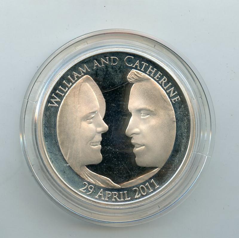 UK 2011  Royal Wedding William & Catherine Silver Proof £5 Five Pound Crown Coin