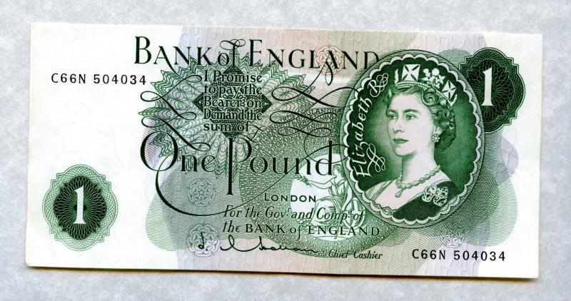 Bank of England £1 One Pound Note 1963-66 Signature J. Q. Hollom Serial C66N
