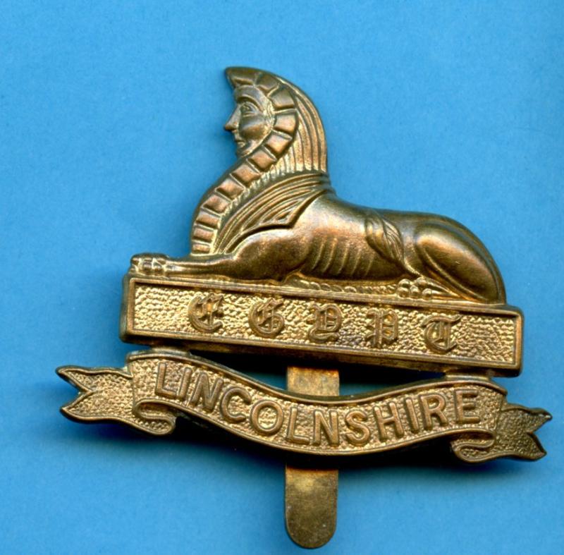 Lincolnshire Regiment Brass Metal Cap Badge